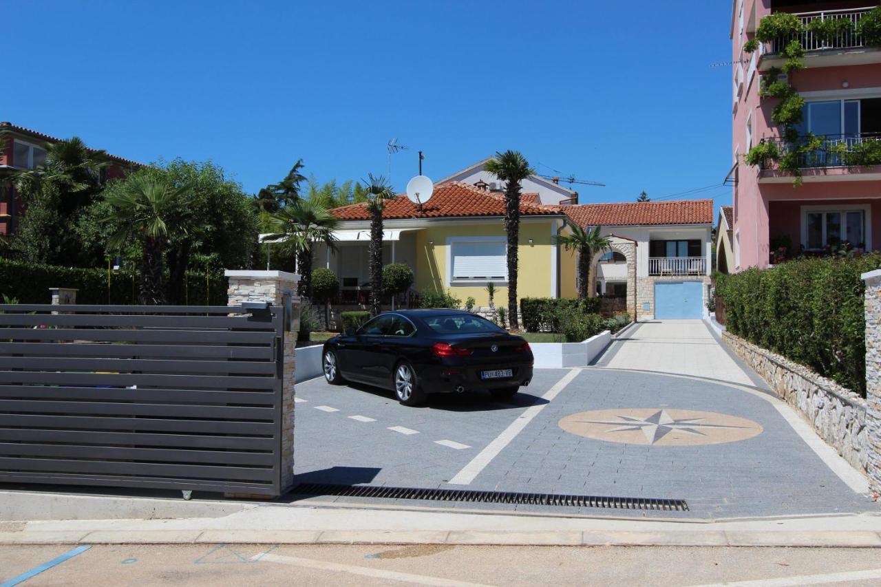 Apartments Knezovic Ровинь Экстерьер фото