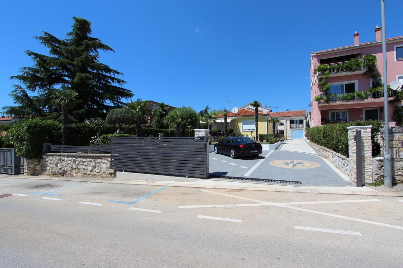 Apartments Knezovic Ровинь Экстерьер фото